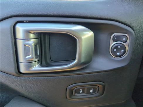 New 2026 Jeep Gladiator Sport AWD/4WD image 14