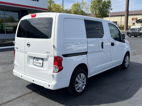 Used 2020 Nissan NV200 SV w/ Sliding Glass Door Package image 14