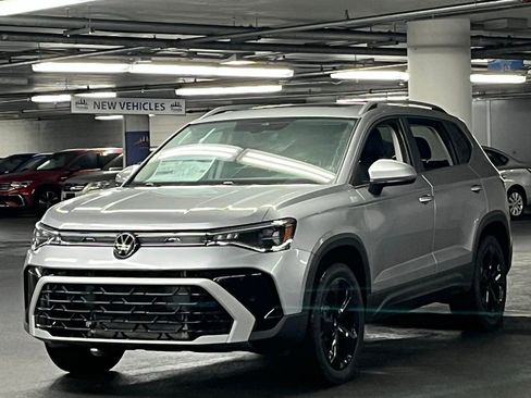 New 2026 Volkswagen Taos SEL AWD/4WD image 3