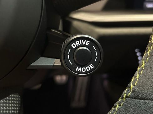 Used 2022 Porsche 911 GT3 RWD image 17