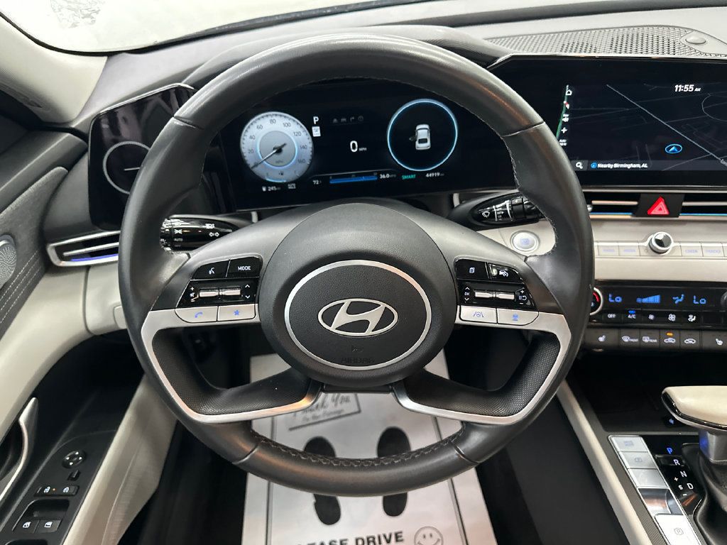Used 2025 Hyundai Elantra Limited FWD image 24