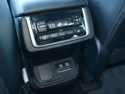 Used 2021 Subaru Ascent Limited w/ Popular Package #2A AWD/4WD image 26