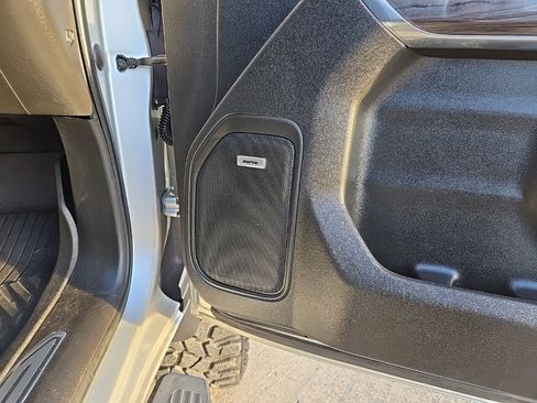 Used 2020 Chevrolet Silverado 3500 LTZ w/ LTZ Premium Package image 29