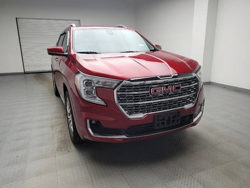 Used 2022 GMC Terrain Denali w/ Denali Premium Package AWD/4WD image 14