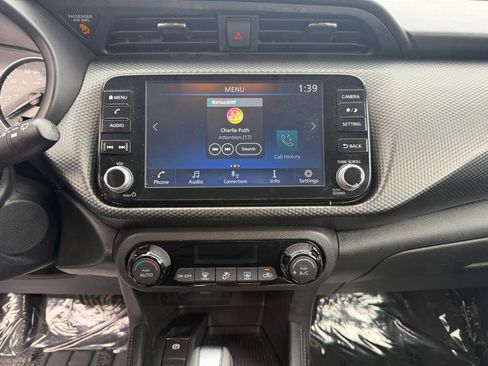 Used 2021 Nissan Kicks SV image 27