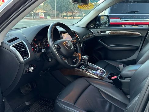 Used 2016 Audi Q5 2.0T Premium Plus w/ Technology Package image 29