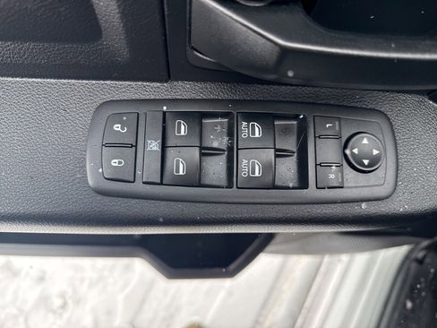 Used 2016 RAM 2500 Tradesman w/ Chrome Appearance Group image 8