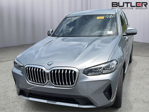 Used 2024 BMW X3 sDrive30i w/ Convenience Package RWD image 3