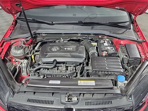 Used 2020 Volkswagen GTI SE image 14