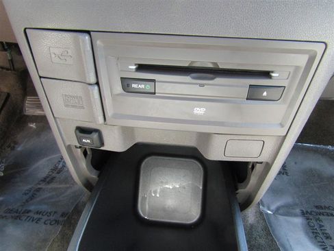 Used 2016 Honda Odyssey SE image 24