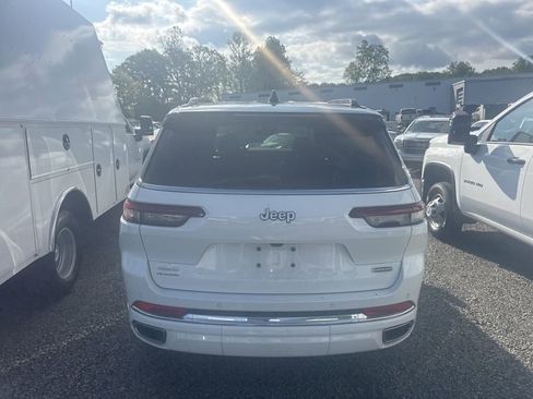 Used 2024 Jeep Grand Cherokee L Overland w/ Trailer Tow Package AWD/4WD image 5
