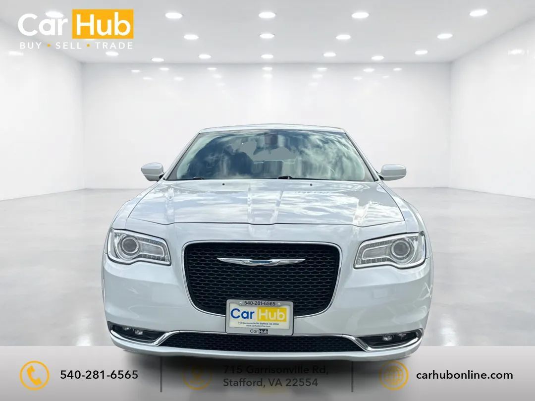 Used 2015 Chrysler 300 Limited w/ Driver Convenience Group AWD/4WD image 2