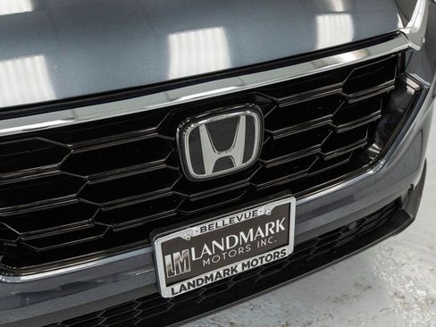 Used 2023 Honda CR-V EX-L image 10