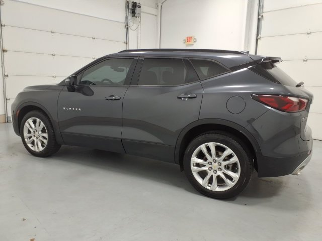 Used 2022 Chevrolet Blazer LT w/ Sound & Technology Package FWD image 6