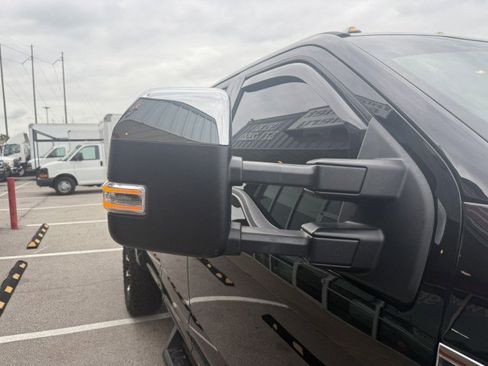 Used 2022 Ford F350 XLT w/ XLT Premium Package image 22