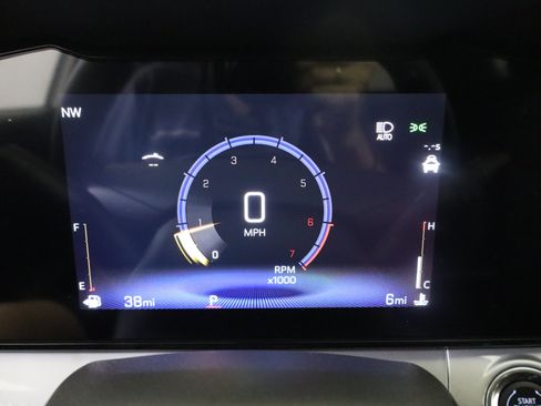 New 2026 Chevrolet Trax LT w/ Driver Confidence Package FWD image 18