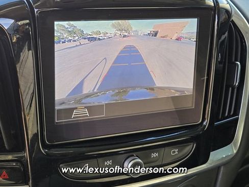 Used 2020 Chevrolet Traverse LT FWD image 27