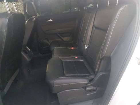 Used 2023 Volkswagen Atlas Cross Sport SE image 14