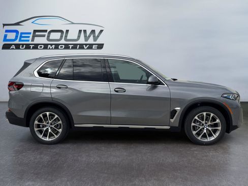 New 2026 BMW X5 xDrive40i image 2