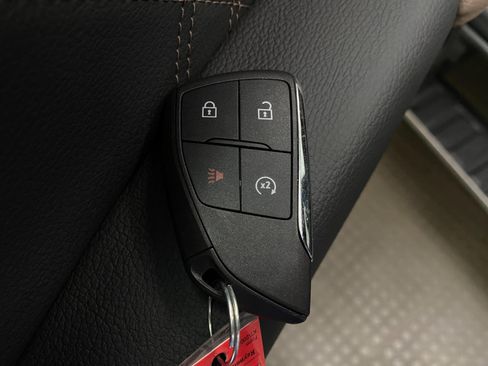 Used 2026 GMC Canyon Denali AWD/4WD image 34