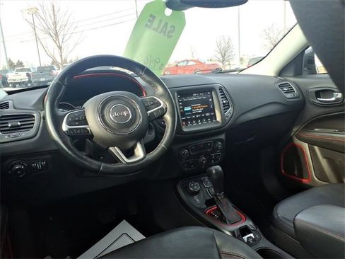 Used 2017 Jeep Compass Trailhawk w/ Navigation Group image 9