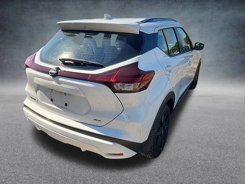Used 2023 Nissan Kicks SR image 34