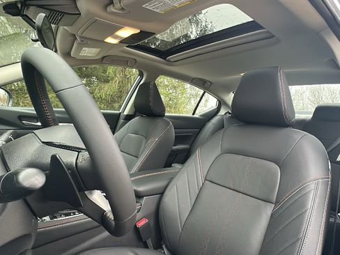 New 2025 Nissan Altima 2.5 SR w/ SR Premium Package FWD image 8