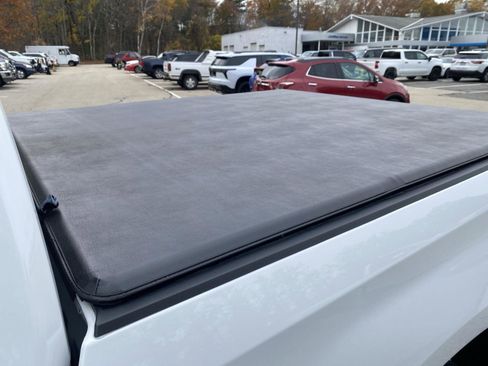 Used 2024 Chevrolet Silverado 1500 LT image 16