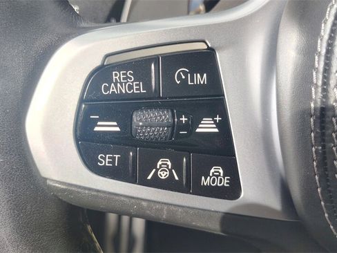 Used 2021 BMW X5 M50i image 16