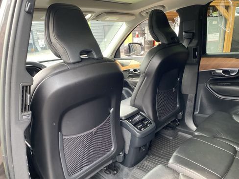 Used 2023 Volvo XC90 B6 Plus w/ Protection Package AWD/4WD image 16