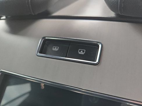 Used 2025 Lincoln Navigator Reserve w/ Jet Appearance Package AWD/4WD image 97