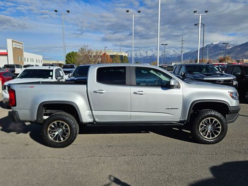 Used 2020 Chevrolet Colorado ZR2 image 2