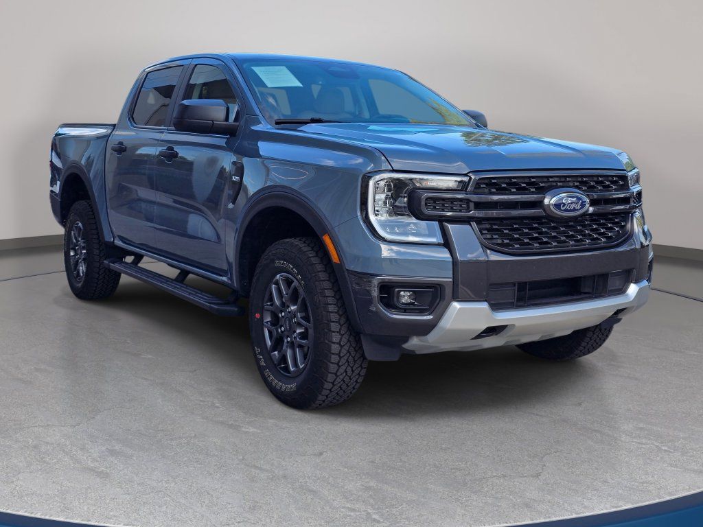 Used 2025 Ford Ranger XLT w/ FX4 Off-Road Package AWD/4WD image 4