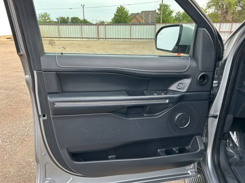 Used 2024 Ford Expedition Max XLT AWD/4WD image 11