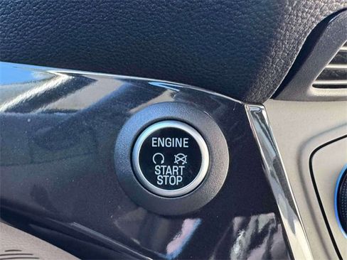 Used 2017 Ford Escape Titanium image 31