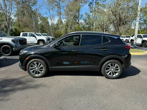 Used 2023 Buick Encore GX Essence w/ Experience Buick Package image 2
