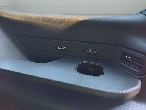 Used 2024 Jeep Wagoneer Series II RWD image 40