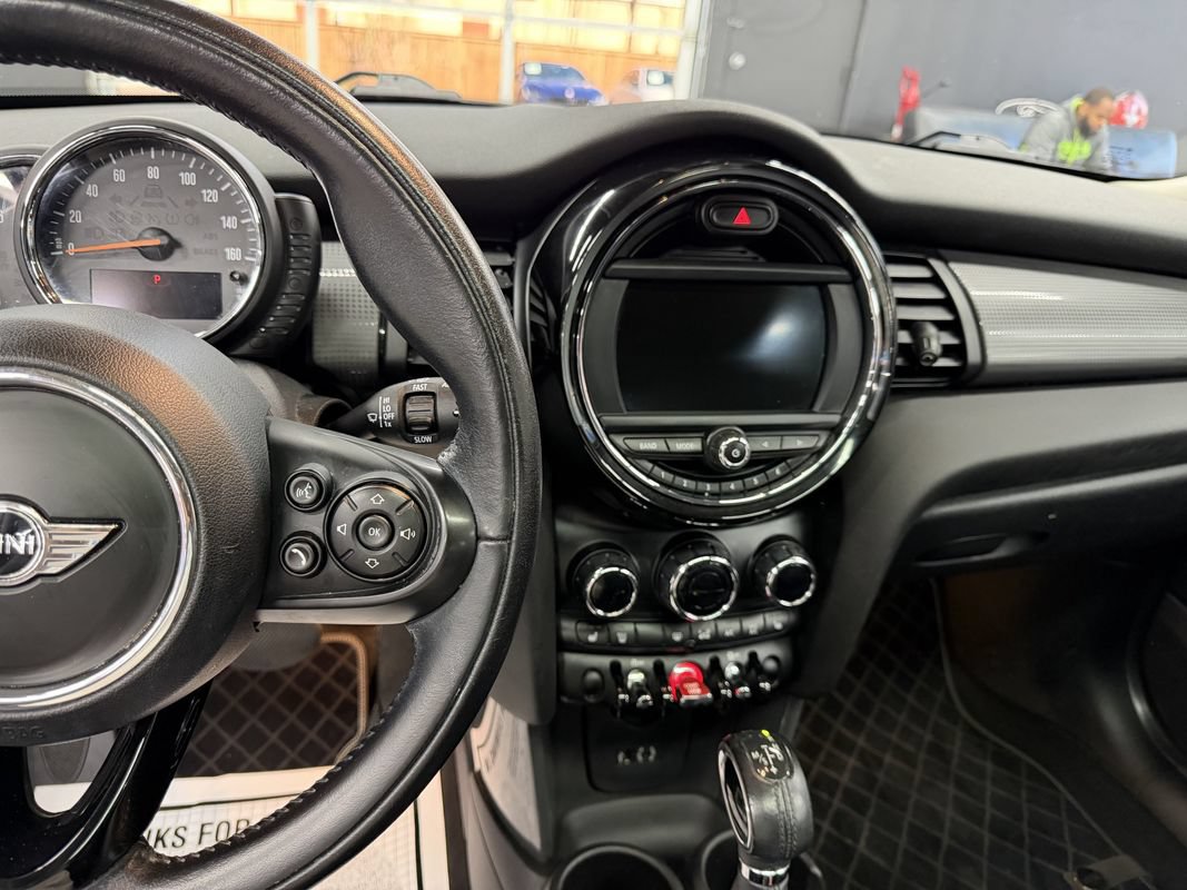 Used 2017 MINI Cooper 2-Door Hardtop FWD image 20
