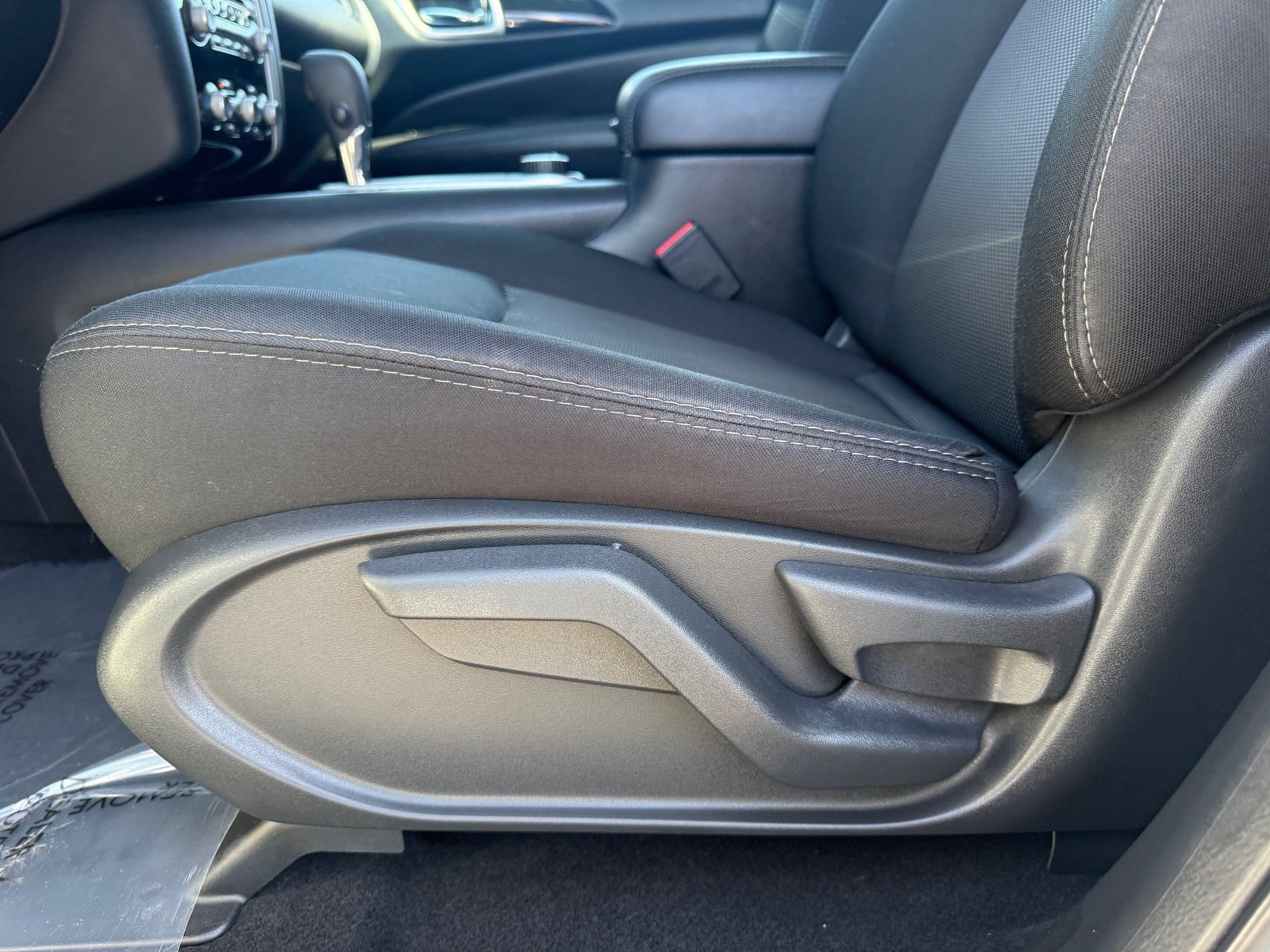 Used 2020 Nissan Pathfinder S AWD/4WD image 10