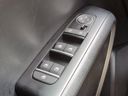 Certified 2024 Kia Soul LX w/ Option Group 015 image 21