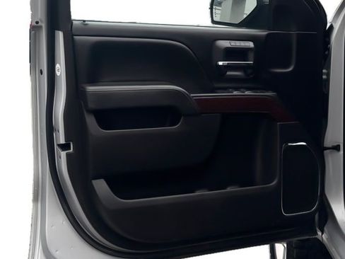 Used 2016 GMC Sierra 2500 SLT w/ Snow Plow Prep Package image 14