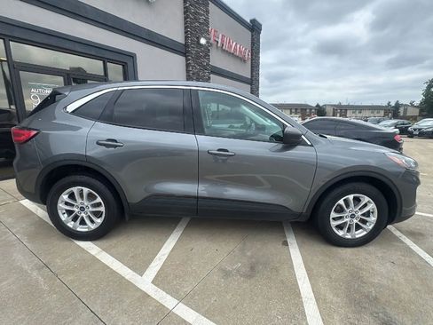 Used 2022 Ford Escape SE w/ Convenience Package image 3