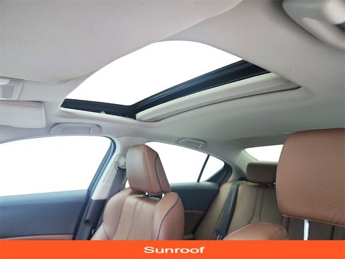 Used 2019 Acura ILX w/ Premium Package image 12