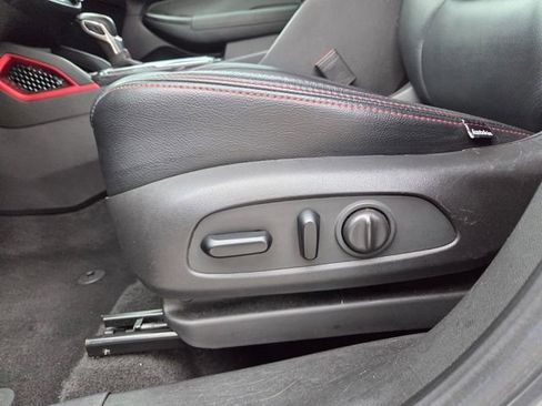 Used 2021 Chevrolet TrailBlazer RS w/ Convenience Package image 27