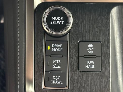 Used 2024 Lexus GX 550 AWD/4WD image 42