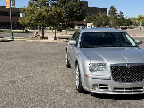 Used 2009 Chrysler 300 SRT8 w/ SRT Option Group II image 4