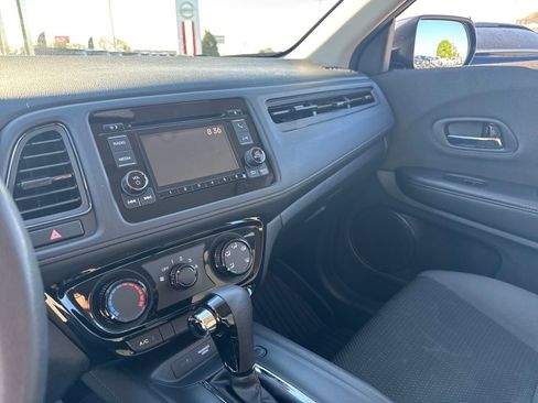 Used 2022 Honda HR-V LX image 21