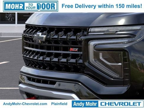 New 2026 Chevrolet Suburban Z71 image 13