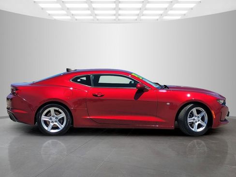 Used 2023 Chevrolet Camaro LT image 3