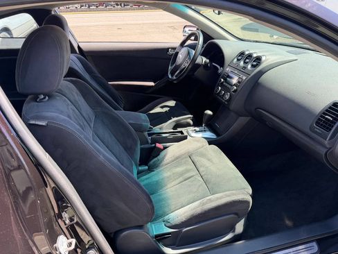 Used 2010 Nissan Altima 2.5 S w/ Premium Pkg FWD image 16